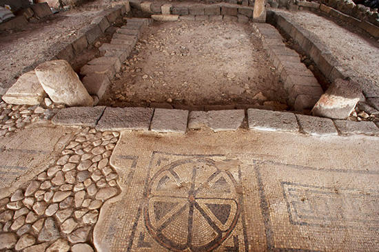 Mosaic floor uncovered in Magdala. Photo: Rina Castelnuovo, courtesy the New York Times