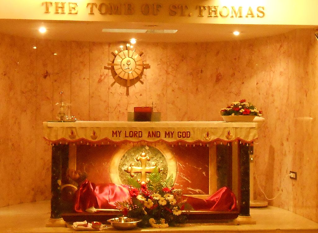 1024px-Tomb_of_St._Thomas_in_India