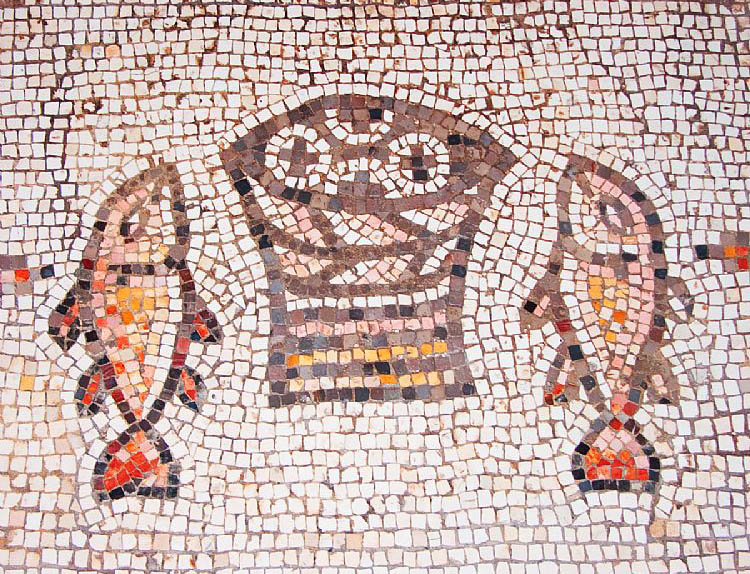 Mosaic fish bread Tabgha DSCN0014