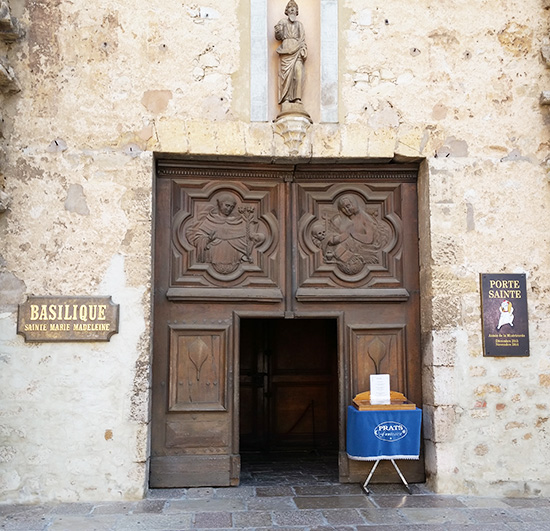 Holy Door of Basilique Sainte-Marie-Madeleine